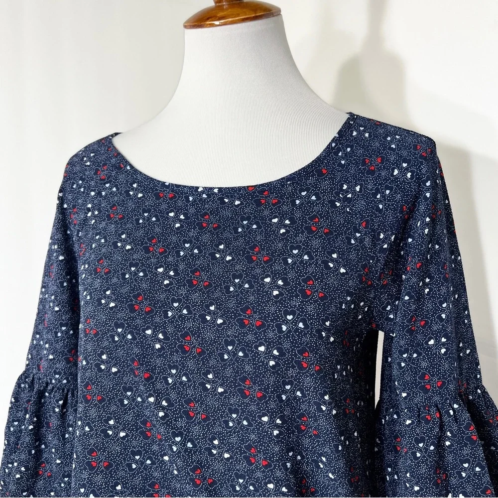 Michael Kors Heart Print Tie Waist 3/4 Bell Sleeve Navy Blue Red Peasant Top S - Picture 2 of 9